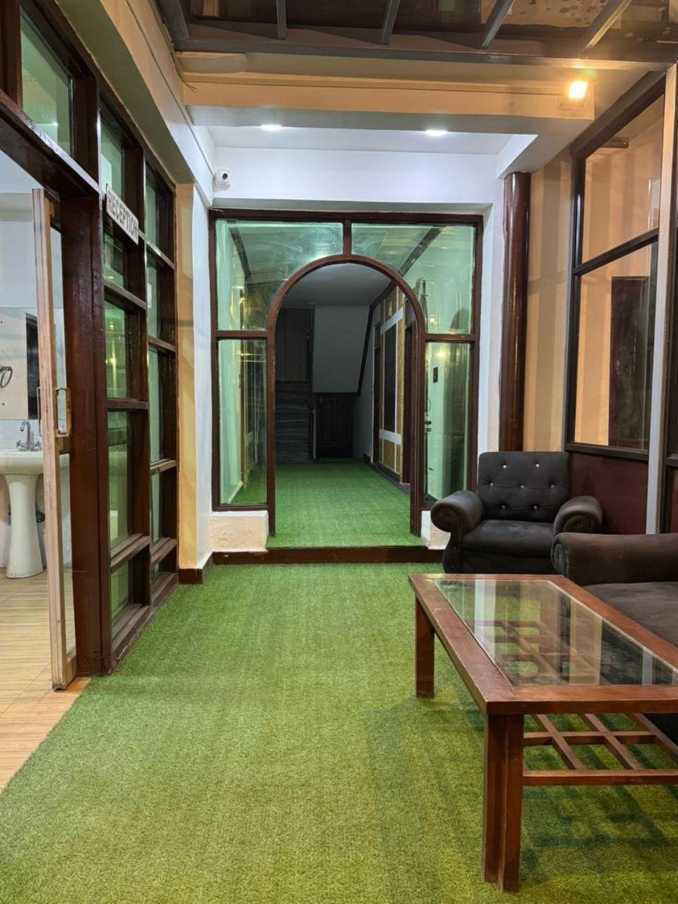 Hotel The Casa Srīnagar Екстериор снимка